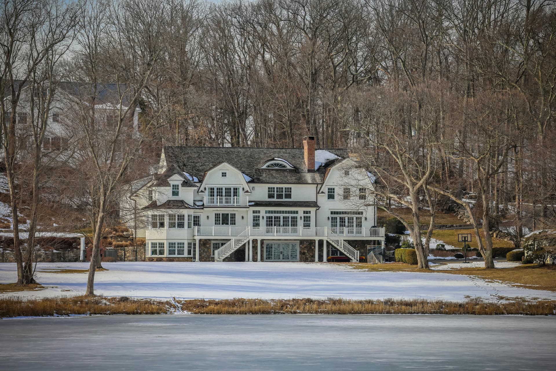 New Canaan: Architecture, Village Life, and Why Buyers Return